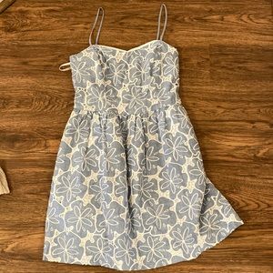 Lilly Pulitzer size 4
